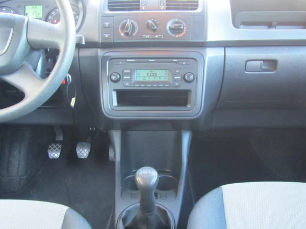 Škoda Fabia 1.2 12v 44kW ZIMNÍ PNEU - foto 17