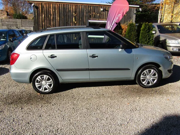 Škoda Fabia 1.2 12v 44kW ZIMNÍ PNEU - foto 9