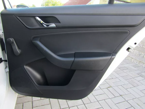 Škoda Rapid 1.2 TSI 77kW TOP QUALITY - foto 25