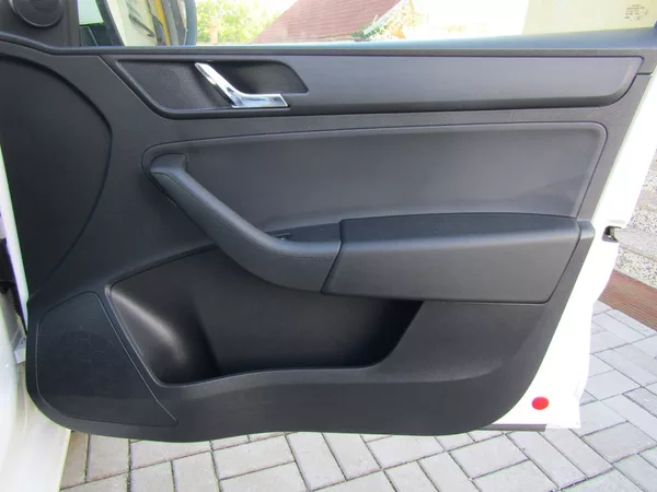 Škoda Rapid 1.2 TSI 77kW TOP QUALITY - foto 27