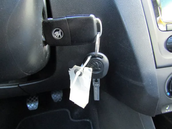 Škoda Rapid 1.2 TSI 77kW TOP QUALITY - foto 33