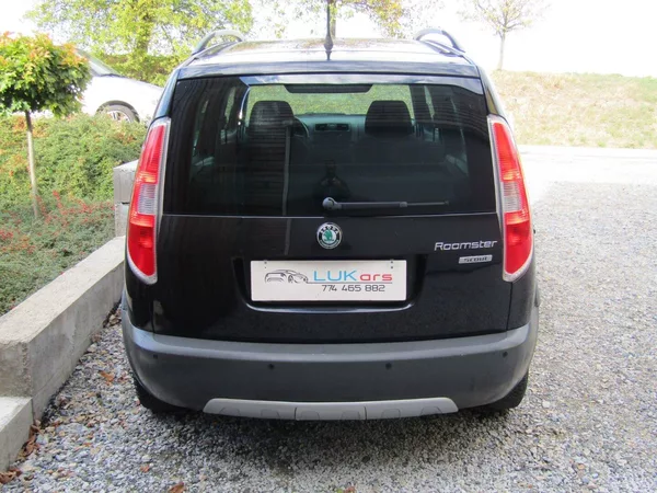 Škoda Roomster 1.2TSI 63kW SCOUT ZIMNÍ PNEU - foto 13