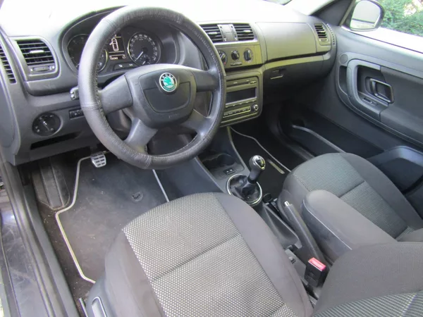 Škoda Roomster 1.2TSI 63kW SCOUT ZIMNÍ PNEU - foto 14