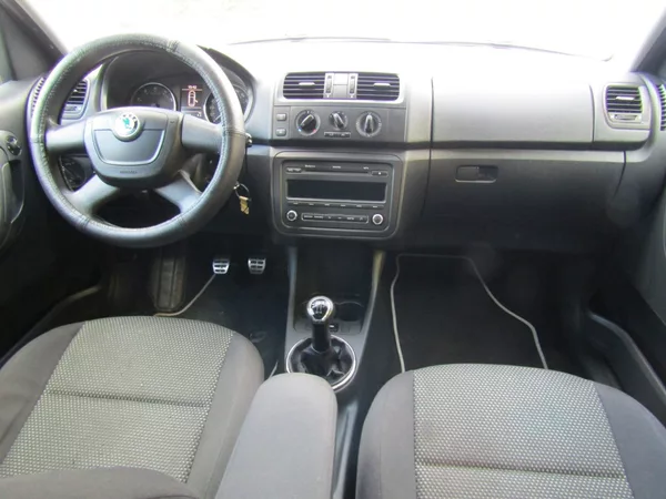 Škoda Roomster 1.2TSI 63kW SCOUT ZIMNÍ PNEU - foto 16