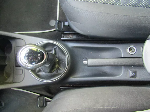 Škoda Roomster 1.2TSI 63kW SCOUT ZIMNÍ PNEU - foto 36