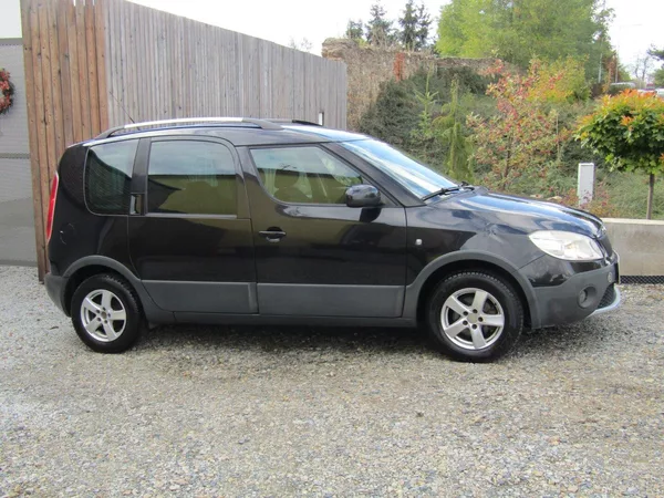Škoda Roomster 1.2TSI 63kW SCOUT ZIMNÍ PNEU - foto 9
