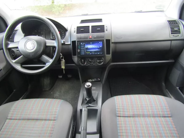 Volkswagen Polo 1.4 I 55kW ZIMNÍ PNEU 1.MAJI - foto 15
