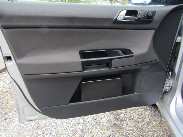 Volkswagen Polo 1.4 I 55kW ZIMNÍ PNEU 1.MAJI - foto 18