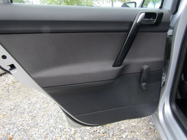 Volkswagen Polo 1.4 I 55kW ZIMNÍ PNEU 1.MAJI - foto 20