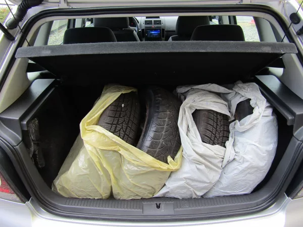 Volkswagen Polo 1.4 I 55kW ZIMNÍ PNEU 1.MAJI - foto 22