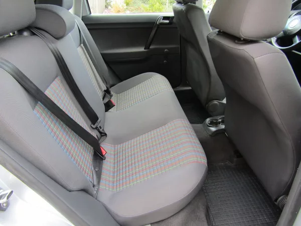 Volkswagen Polo 1.4 I 55kW ZIMNÍ PNEU 1.MAJI - foto 24