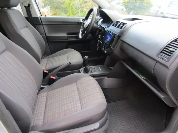 Volkswagen Polo 1.4 I 55kW ZIMNÍ PNEU 1.MAJI - foto 26