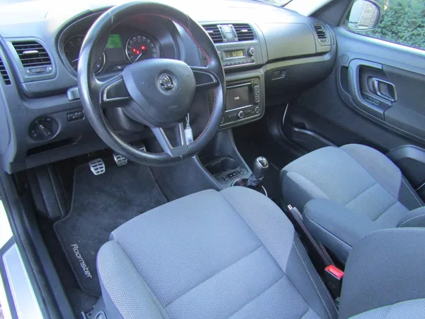 Škoda Roomster 1.2 TSI 63kW ROZVODY + SERVIS - foto 13