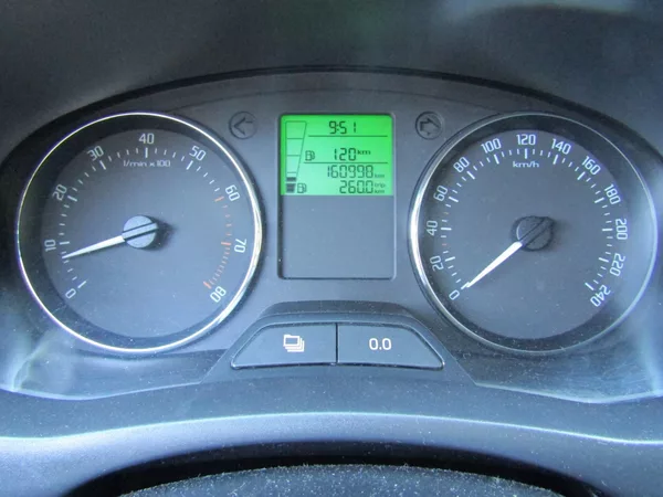 Škoda Roomster 1.2 TSI 63kW ROZVODY + SERVIS - foto 28