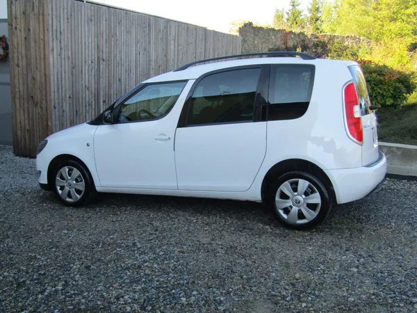 Škoda Roomster 1.2 TSI 63kW ROZVODY + SERVIS - foto 4