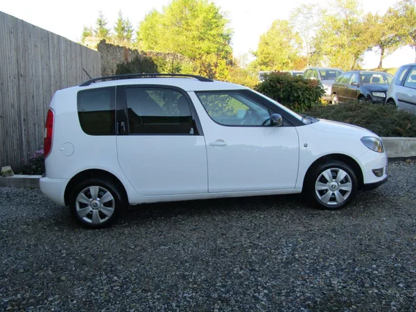 Škoda Roomster 1.2 TSI 63kW ROZVODY + SERVIS - foto 9