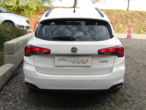 Fiat Tipo 1.4 16V 70kW - foto 12