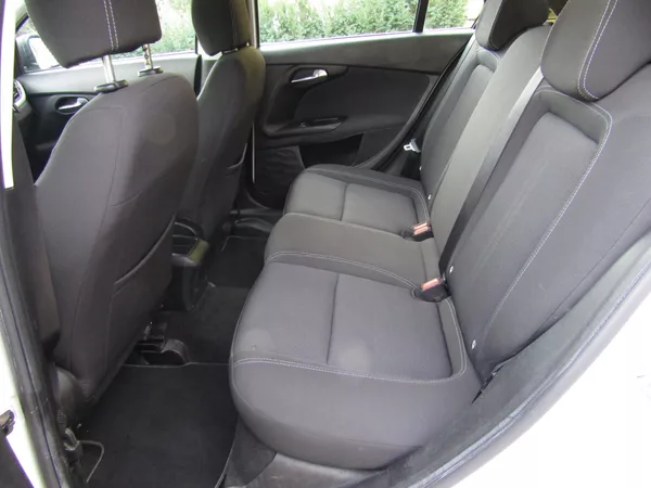 Fiat Tipo 1.4 16V 70kW - foto 21