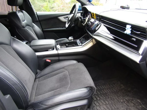 Audi Q8 50 TDI 210kW S-LINE - foto 26