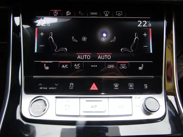 Audi Q8 50 TDI 210kW S-LINE - foto 39