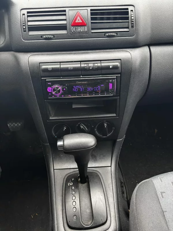 Škoda Octavia 1 1.9TDi 66kW, Automat - foto 17