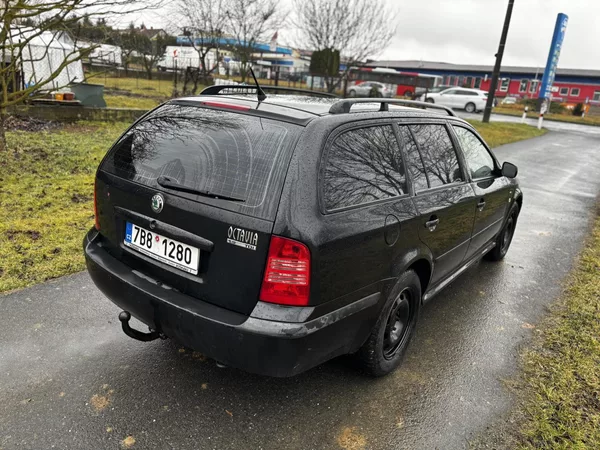 Škoda Octavia 1 1.9TDi 66kW, Automat - foto 5