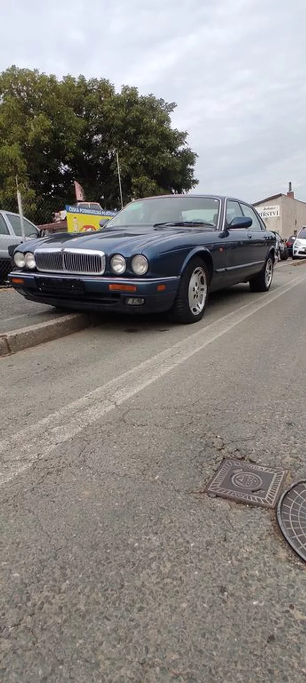 Jaguar XJ6 3.2 i 155kw