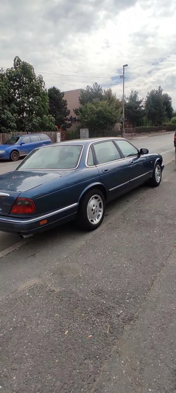 Jaguar XJ6 3.2 i 155kw - foto 11