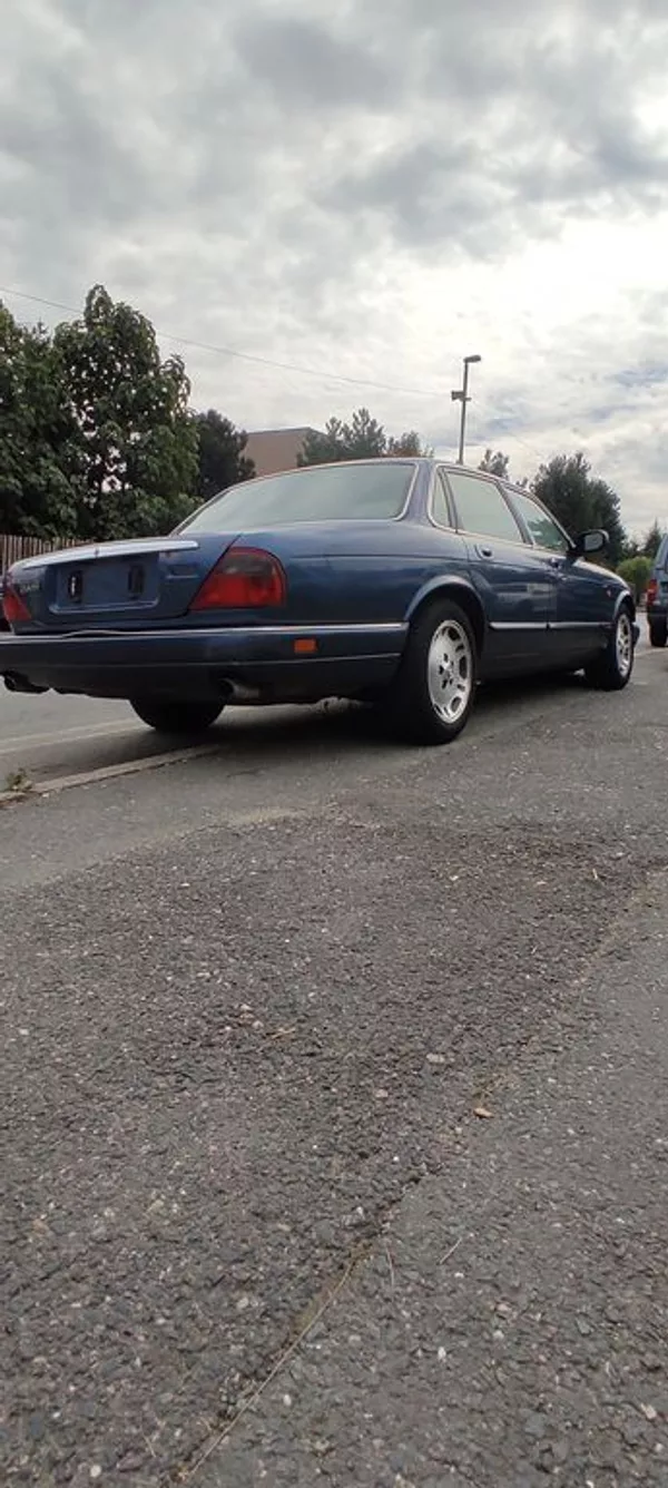 Jaguar XJ6 3.2 i 155kw - foto 2