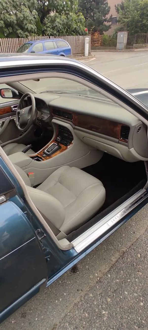 Jaguar XJ6 3.2 i 155kw - foto 4