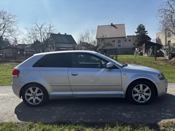 Audi A3 2.0TDi 103kW, Klima, Manual - foto 6