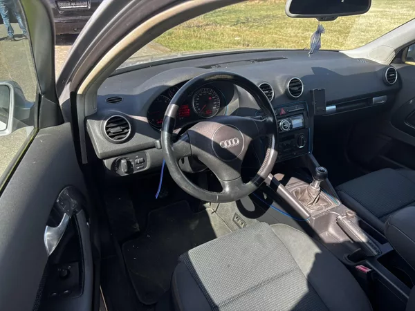 Audi A3 2.0TDi 103kW, Klima, Manual - foto 9