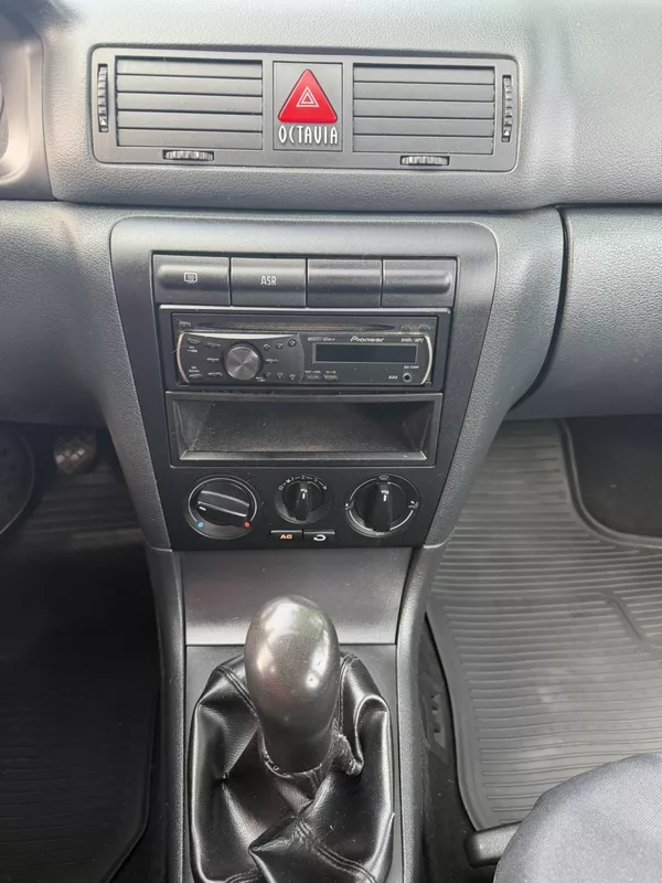 Škoda Octavia 1 1.9TDi 74kW, Tour, RV 2010 - foto 13