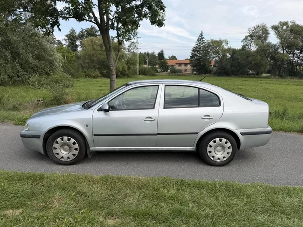 Škoda Octavia 1 1.9TDi 74kW, Tour, RV 2010 - foto 2