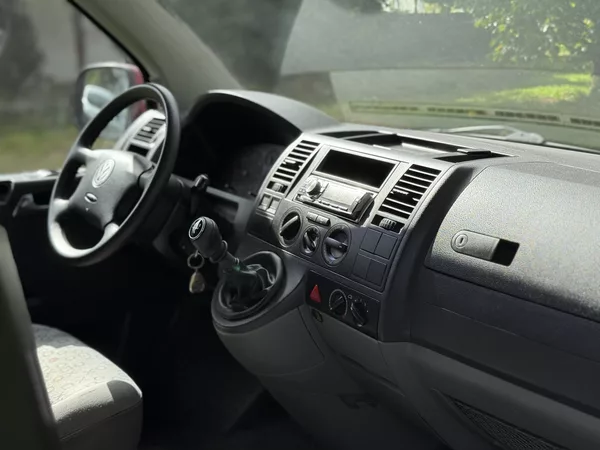 Volkswagen Transporter T5 1.9 TDi 75kw 9 míst - foto 12