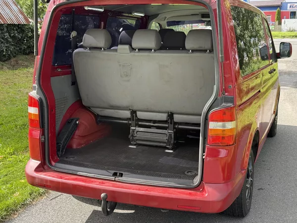 Volkswagen Transporter T5 1.9 TDi 75kw 9 míst - foto 18