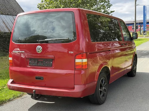Volkswagen Transporter T5 1.9 TDi 75kw 9 míst - foto 5