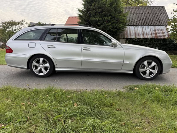 Mercedes-Benz Třídy E W211 E280 CDi 140kw, RV 2007 - foto 6
