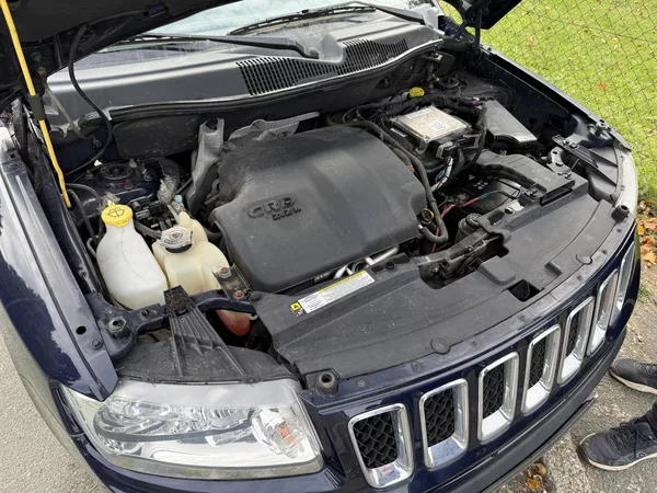Jeep Compass 2.2 CRDi 120kw 2013-nepojízdné - foto 10