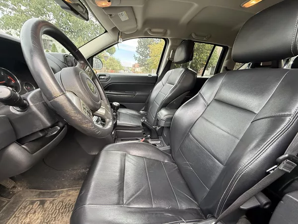 Jeep Compass 2.2 CRDi 120kw 2013-nepojízdné - foto 8