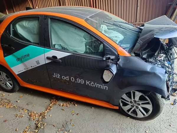 Toyota Yaris 1.5i HYBRID HEV 2025 - foto 2