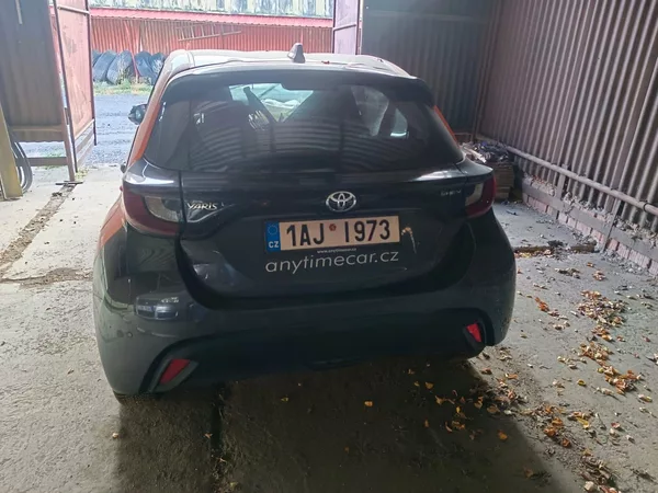 Toyota Yaris 1.5i HYBRID HEV 2025 - foto 5