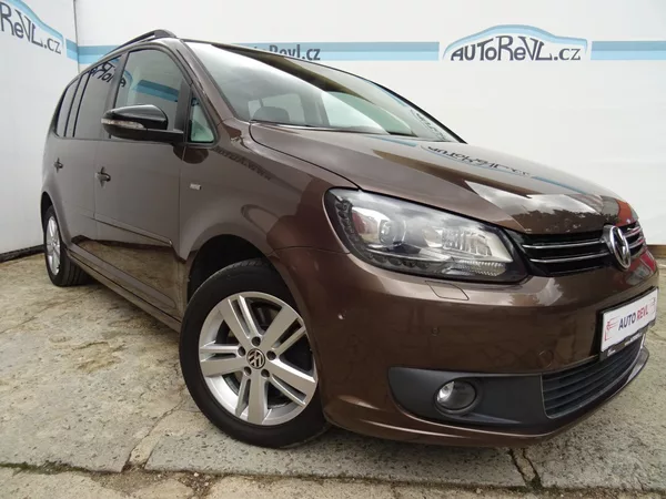 Volkswagen Touran 1.4i,103kW,DSG,MATCH,s.k,navi