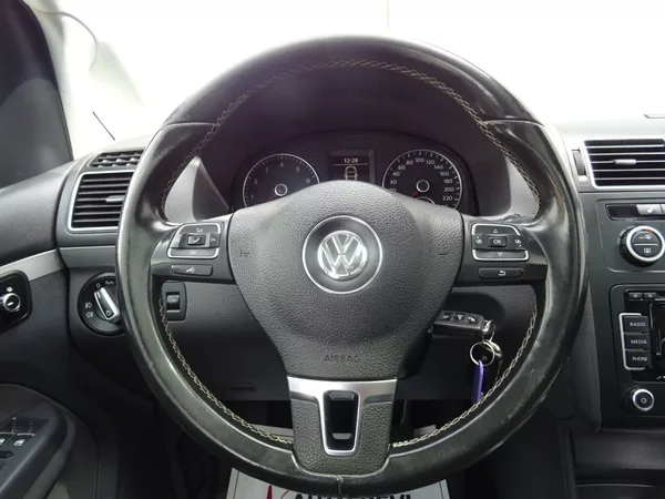 Volkswagen Touran 1.4i,103kW,DSG,MATCH,s.k,navi - foto 13