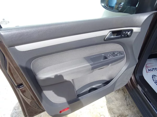 Volkswagen Touran 1.4i,103kW,DSG,MATCH,s.k,navi - foto 18