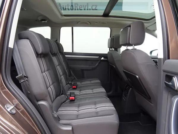 Volkswagen Touran 1.4i,103kW,DSG,MATCH,s.k,navi - foto 20