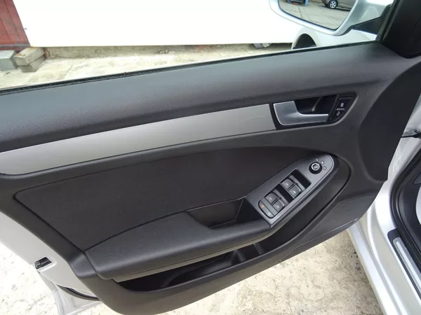 Audi A4 2.0TDi,100kW,1maj,S.kniha,ALU - foto 11