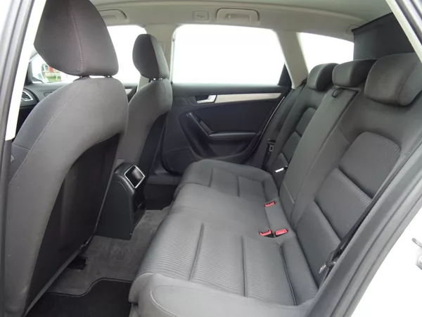 Audi A4 2.0TDi,100kW,1maj,S.kniha,ALU - foto 12
