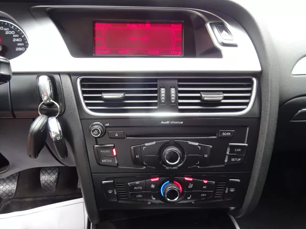 Audi A4 2.0TDi,100kW,1maj,S.kniha,ALU - foto 14