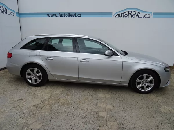 Audi A4 2.0TDi,100kW,1maj,S.kniha,ALU - foto 5